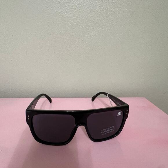 Ed Hardy Accessories - Ed Hardy Black Flat Top Shield Sunglasses Y2K Skull & Roses NWT